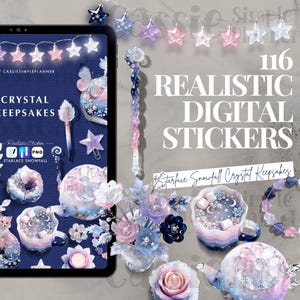 Puede incluir: Composición de arte digital con una tableta con pegatinas con temática de cristal, una guirnalda de luces en forma de estrella y varios elementos decorativos. El texto dice "116 pegatinas digitales realistas" y "Starlace Snowfall Crystal Keepsakes."