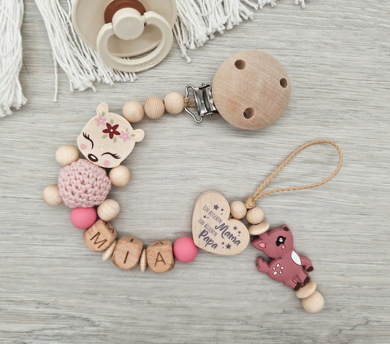 Pacifier chain with name deer heart with saying, a little bit of mom, a little bit of dad and a lot of wonder, gift for a birth wood blush Rosa/ Sakura/ Natur