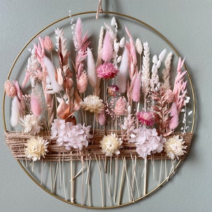 Sweet pink & white dried flower wall decor – nursery and kids’ room boho floral hoop – handmade romantic home decoration