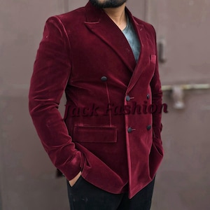 Zweireihiger burgunderroter Herren-Samtblazer: Dinner-Party-Jacke