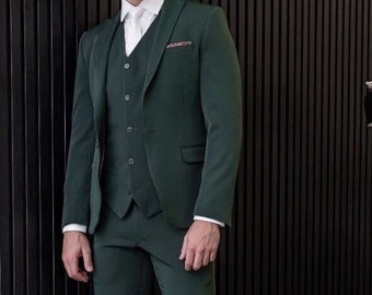 Men wedding 3 piece suits green luxury  prom suits party wear bespoke and grooms wear suits. 3 piece suite. Men casual 3 Piece events wear