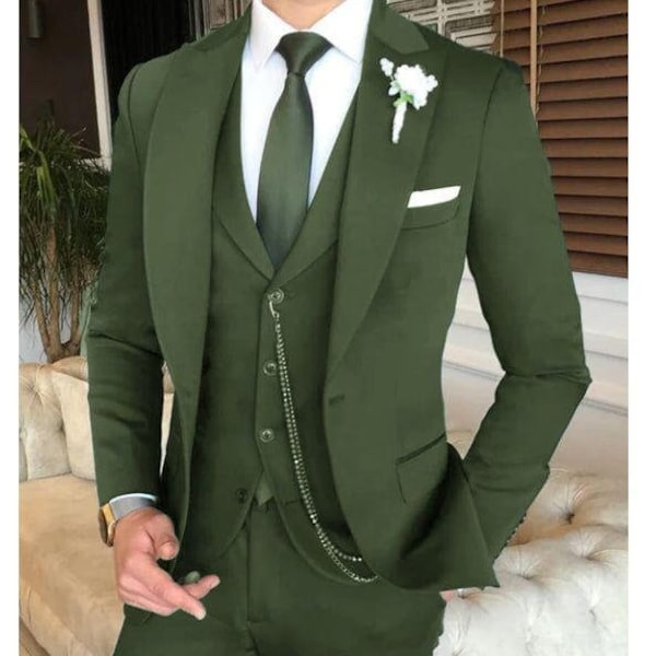 Elegante olivgrün 3-teilige Anzüge Pfirsich Revers Hochzeitsanzug Luxus Maßanzug Abend-Party Tragen Anzug Neue Ankunft Anzug casual-Fit-Klage