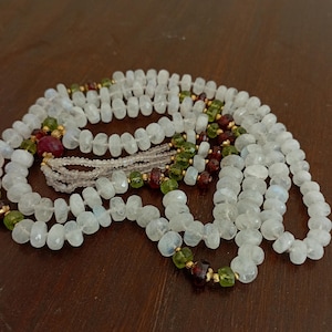 Rainbow Moonstone with Peridot Hand Knotted, Gemstone Necklace,Gemstone Mala Necklace, Mala Kette, Prayer Beads, Yoga Necklace,