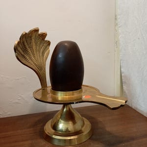 Yoni Base Brass  Narmdeshwar Shivling Narmadeshwar Shivling Brass Jalhari Base  Abhishek Patra Shiva For Meditation