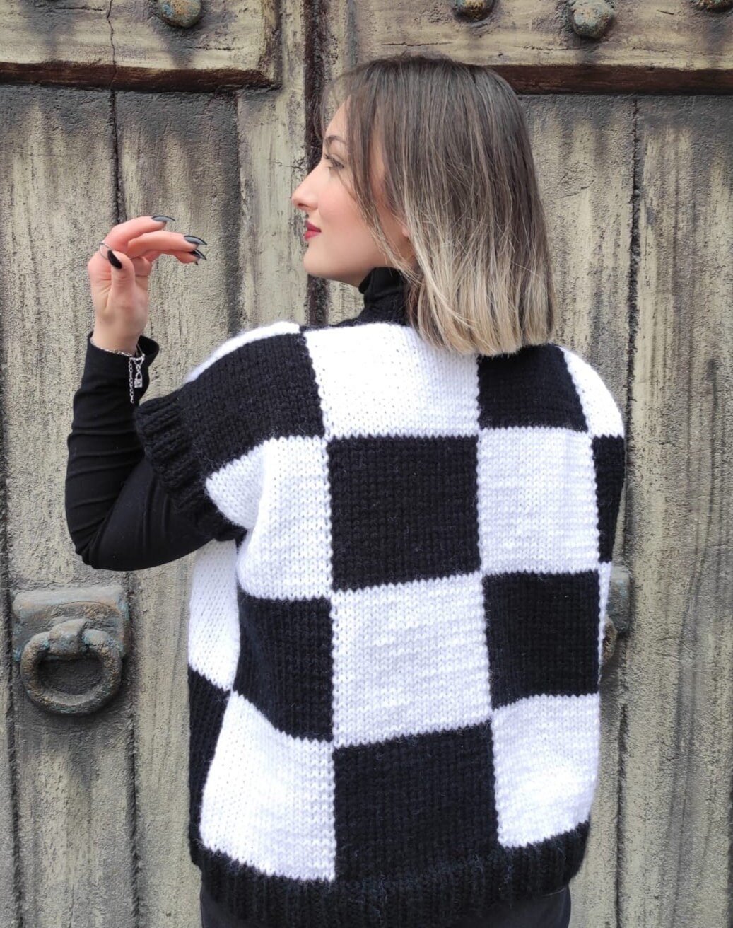 週末限定価格 Karachi glass beads handknit vest Karachi Glass beads handknit vest | AKIRANAKA ONLINESTORE