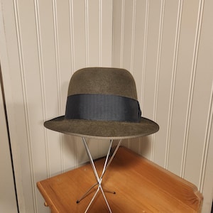 Vintage Stetson Fedora Hat, Royal Deluxe Size 7 1/4