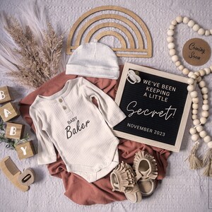 Digital Pregnancy Announcement / Personalised / Gender Neutral / Digital Pregnancy Reveal for social media Facebook & Instagram / Printable
