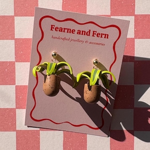 Orecchini a forma di vaso di ragno / Oro 24k, gioielli fatti a mano in argilla polimerica