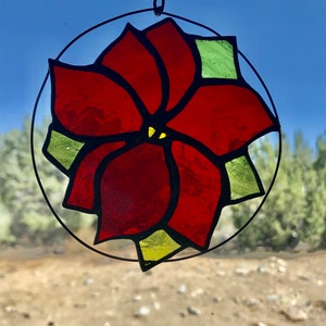 Glasmalerei-Weihnachtsstern Suncatcher-Dekoration