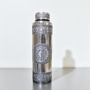 Textured Stainless Steel Water Bottle: Ayurvedic Detox, Yoga, 1 Ltr