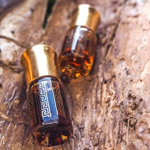 Egyptisk myskparfymolja från All Kind Gifts Premiumparfym • Alkoholfri Attar-parfym • Ren, mjuk blommig • Vegansk • Attar Itra-olja