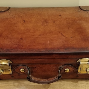 Edwardian English Leather Suitcase 57cm With Copper Studs 