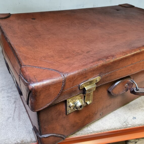 Maletin de cuero antiguo hotsell
