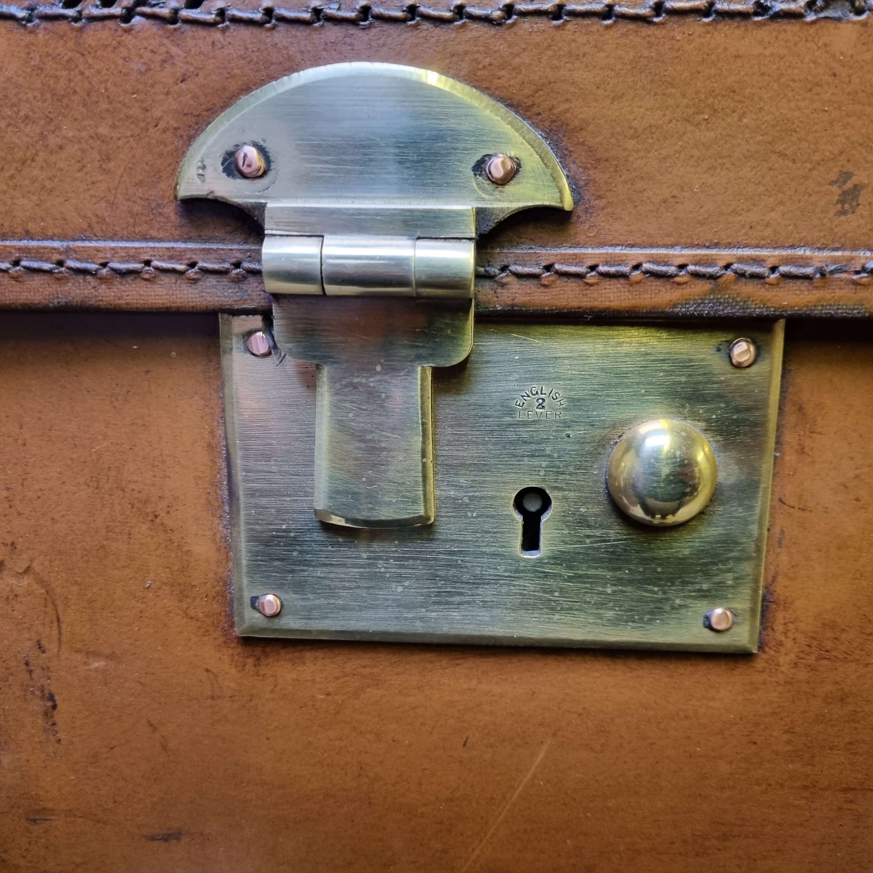 Vintage Mock Leather Trunk Large 40