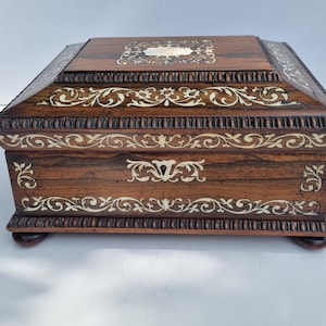 Regency rosewood sewing box with decorative bone inlay 11&quot; x 8&quot; in superb condition.