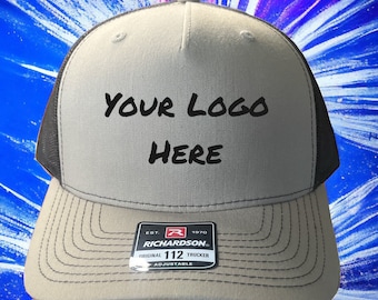 Embroidered logo business corporate wear, custom logo style sports caps, customizable gifts, event wear sports caps, team wear embroidery.