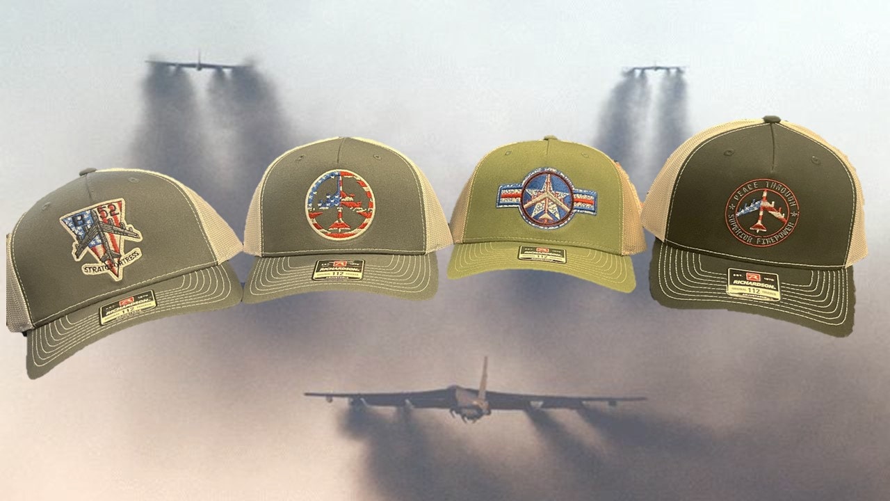 のた ビーカンパニー　 オレンジ Embroidered B-52 Trucker Hat, Aviation Gift, Military Patch Style