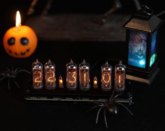 Reloj de tubo Nixie: Decoración de escritorio retro steampunk. Halloween 2025
