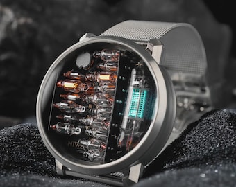 Reloj NIWA Lunokhod. Nixie. Caja de titanio sin tratar.