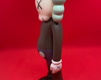KAWS Companion 2004 Figure – MEDICOM TOY, Limited Edition