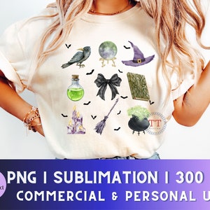 Pode incluir: Um conjunto de 10 imagens de clipart digital com tema de bruxas. As imagens incluem um corvo preto, uma bola de cristal, um chapéu de bruxa, um laço preto, um livro, uma garrafa de poção, velas, uma vassoura, um caldeirão e morcegos. As imagens estão em estilo aquarela e são perfeitas para usar em projetos de artesanato, scrapbooking ou design digital.