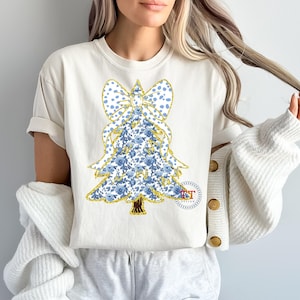 Blue and White Chinoiserie Grandmillenial Coquette Gold Glitter Christmas Tree PNG Girls Christmas Design Coquette Bow Dalmation Dots