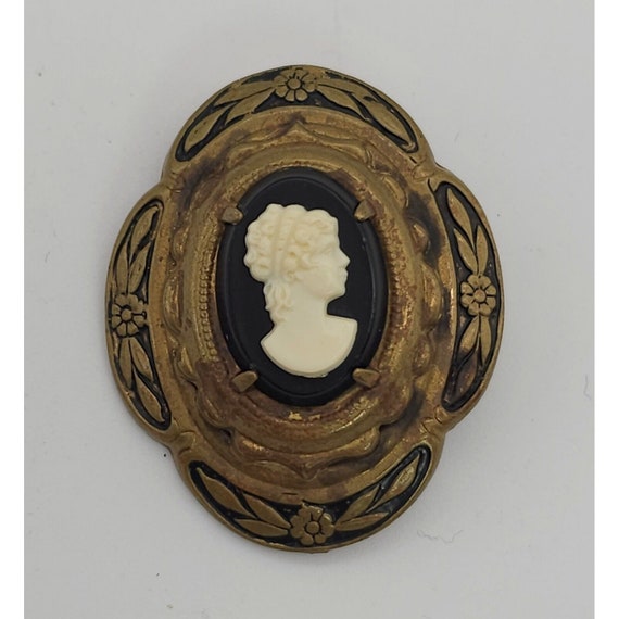 Rare Cameo Pin ~ Late 19th Century - Early 20th Century Gold/Black 1.5 In Long
