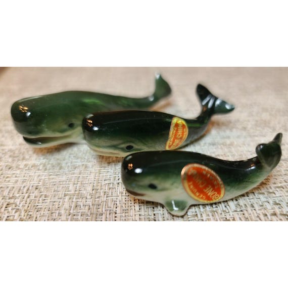 Vintage Whales Figurines  Bone China Taiwan Family Set Of 3