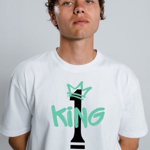 Haikyuu Anime Shirt: Oikawa &#39;King&#39; Graffiti Volleyball Tee