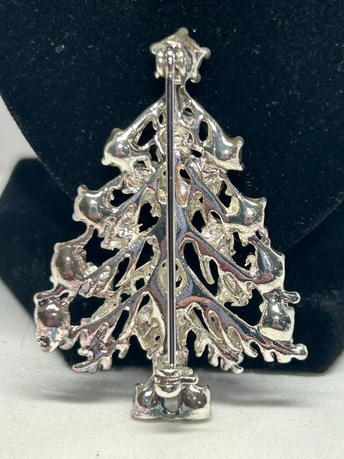 Vintage MCM Purple Rhinestone Aurora Borealis Brooch main image 0