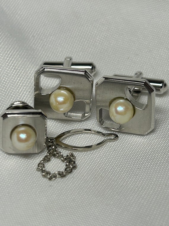 Vintage Silver Toned  Pearl Cufflinks And Tie Tack