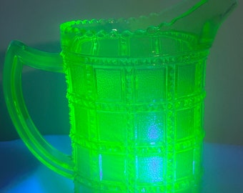 Vintage Imperial Glass Green Beaded Block Pattern Uranium Glass 3 Cup Pitcher 1930’s