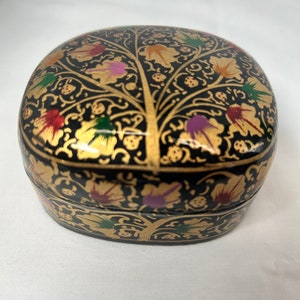 Vintage Hand Painted Gold and Black Lacquered Trinket Box