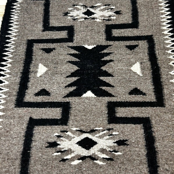 Vintage Native American Wool Woven Tapestry Rug.