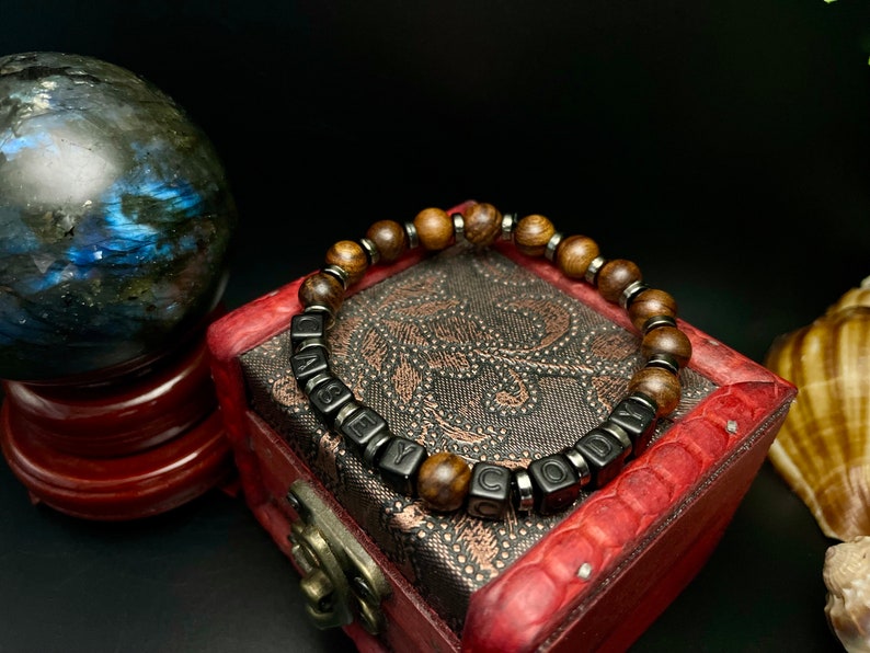 Personalized Name & Word Wooden Round Beaded Bracelet, Unisex, Cubed