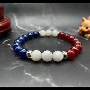 French Flag Gemstone Bracelet: Quartz, Moonstone, Carnelian (8mm Beads)