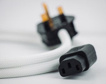 Sleeved Power Cable  C13 to UK Kettle Lead for Gaming PC Monitor TV - White