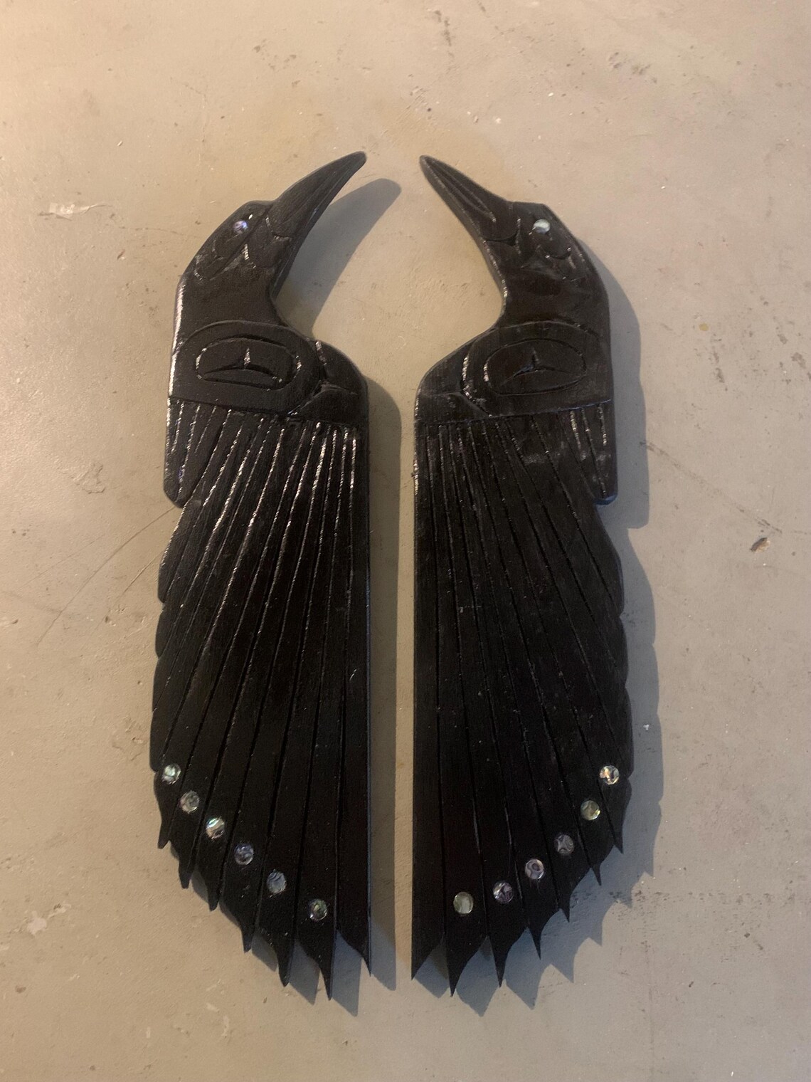 Hand Carved Northwest Coast Style Raven . Wall Hanging With 7 Abalone ...