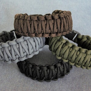 Wide Stitched Fishtail Paracord Bracelet (Desert Camo / Brown