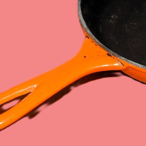 Vintage 1970s Le Creuset Cousances Orange 24 Fry Pan – Enamel Cast Iron