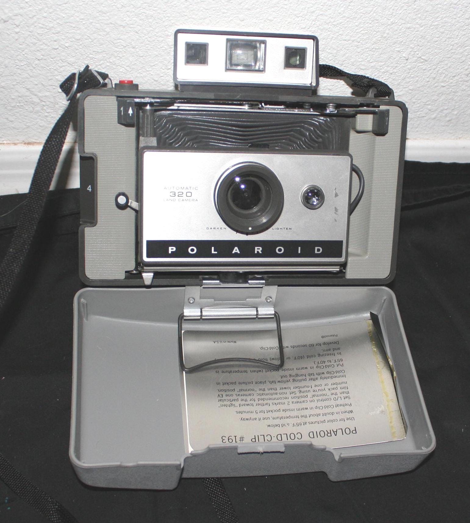 Appareil Photo Polaroid 320 A Soufflé