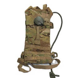 Vintage Molle II Hydration System Carrier – Clean & Good Condition