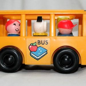 Vintage 1970s Fisher-Price LITTLE PEOPLE Nursery School Bus – Classic Toy Collectible!