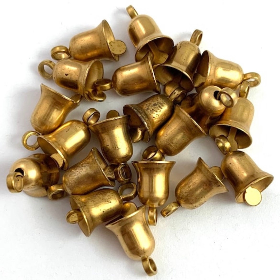  PRETYZOOM 30 Pcs The Bell Small Bells for Crafting Miniture  Decoration Pet Training Bells Dog Bell Cat Necklace Bell Christmas Tree  Bell Pendant Fengshui Bell Iron Bride Brass Hanging Bell 