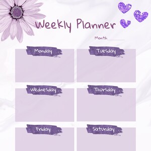 Puede incluir: Planificador semanal morado con un diseño floral. El planificador tiene una sección para cada día de la semana, de lunes a domingo, y una sección para notas y recordatorios. El texto "STRIVE FOR PROGRESS, NOT PERFECTION" está en la parte inferior del planificador.