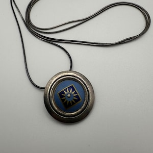 Vintage 30&quot; Signed Laura Beamers 925 Sterling Silver & Blue Enamel Pendant Necklace