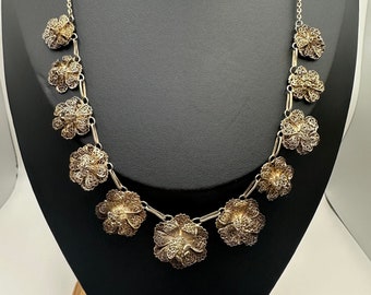 Beautiful Vintage 800-900 Silver Filigree Flower Necklace