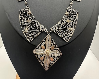 Beautiful Vintage 800-900 Silver Filigree Necklace