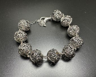 Mexico Sterling Silver .925 13.9mm Circle Turquoise Link Bracelet