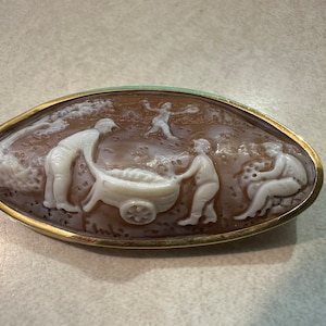 Vintage 14k Yellow Gold Cameo Pendant / Brooch, Gold Tested, Signed DiLuca of Italy image 1